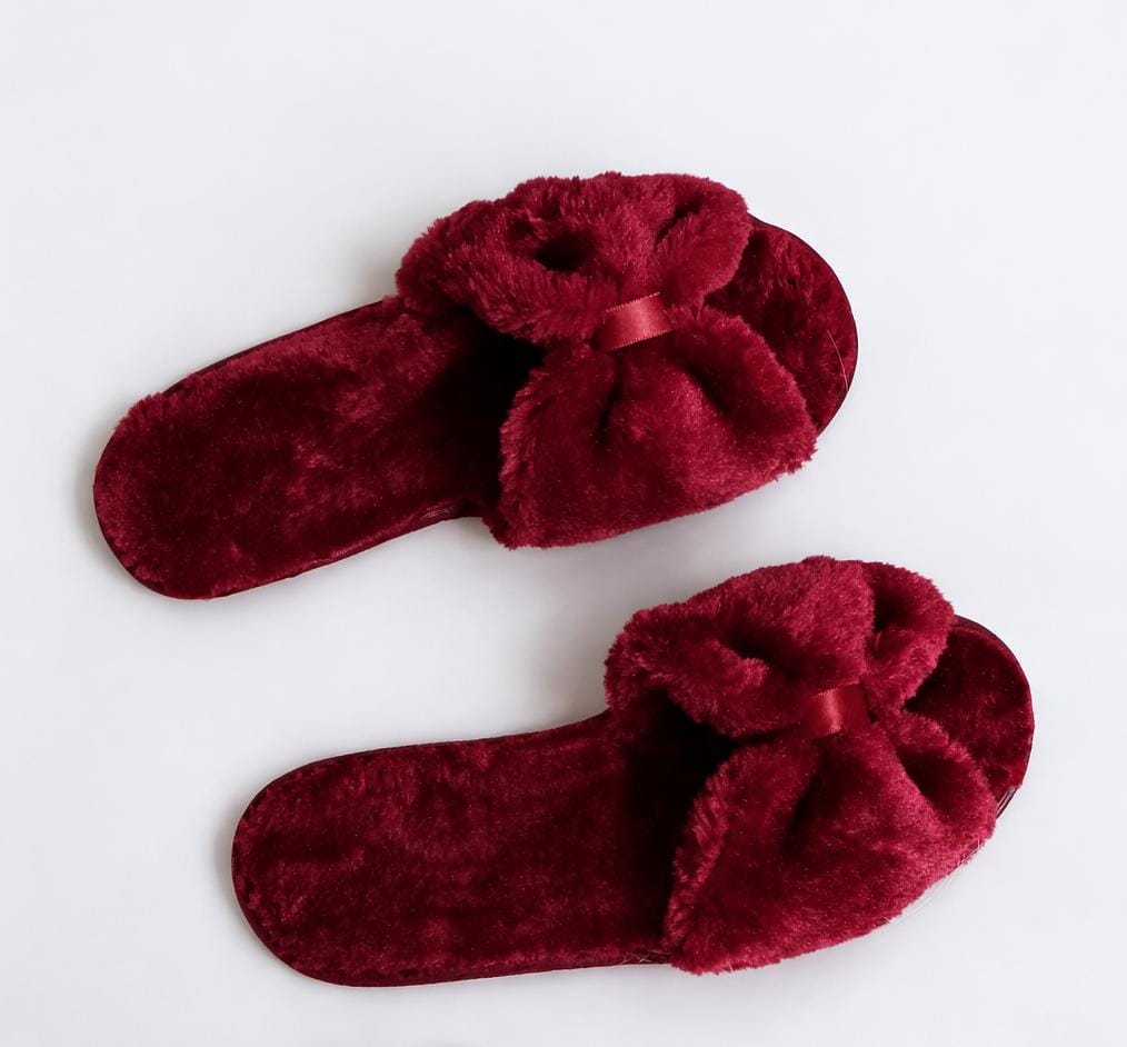 Luxury Burgandy Fur Slides – Soft, Chic & Minimal