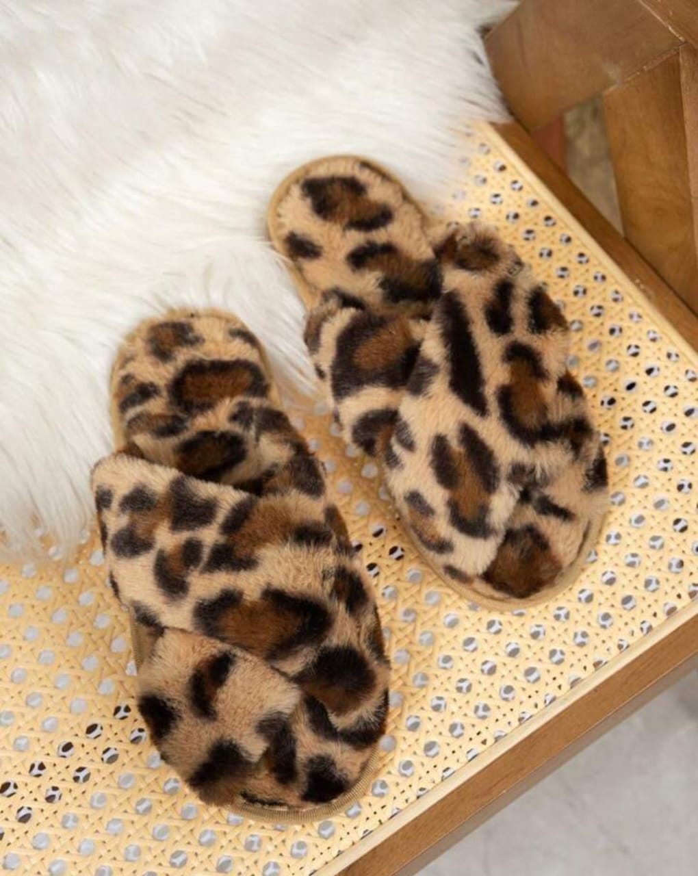 Premium Tiger Fur Slippers (X) STYLE