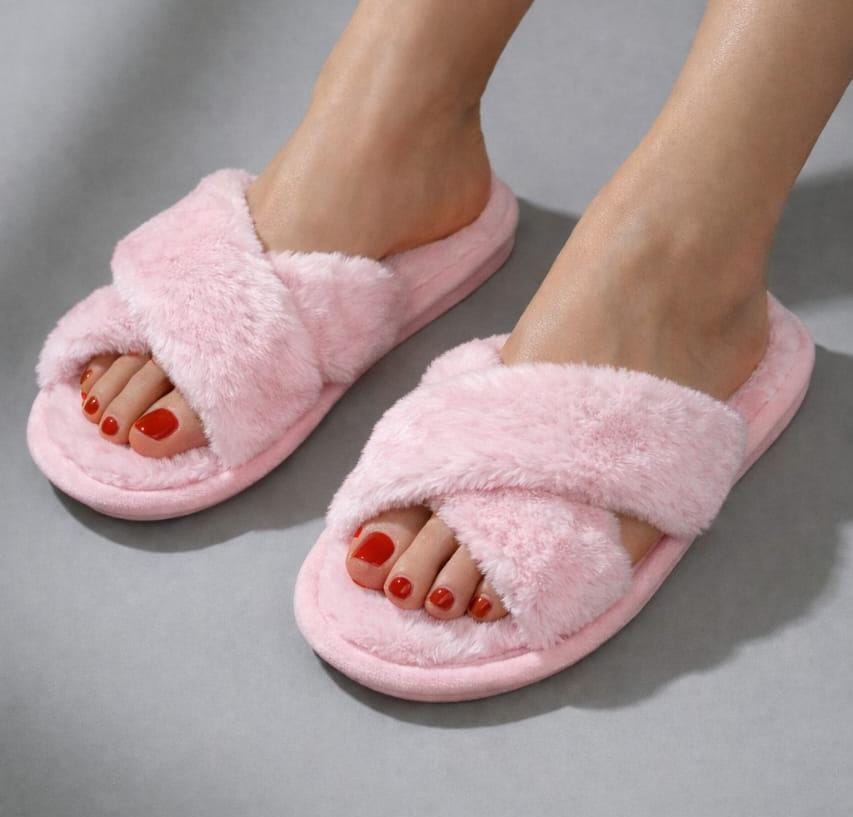 Premium Pink Fur Slippers (X) STYLE