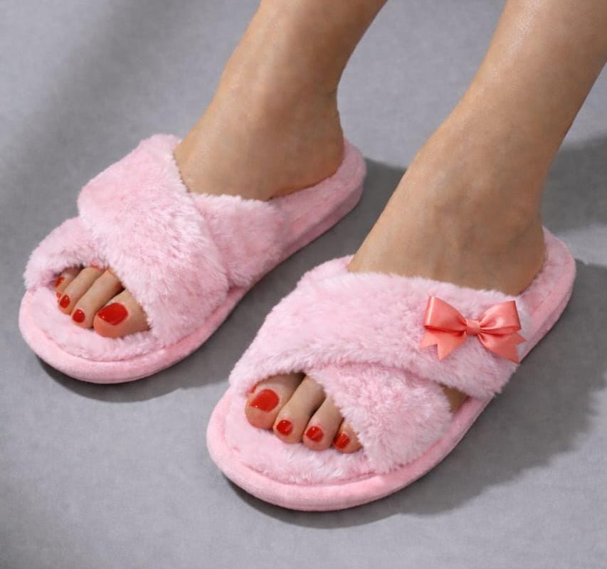 Fluffy Pink Bow Slippers – Soft & Cozy Comfort 🎀