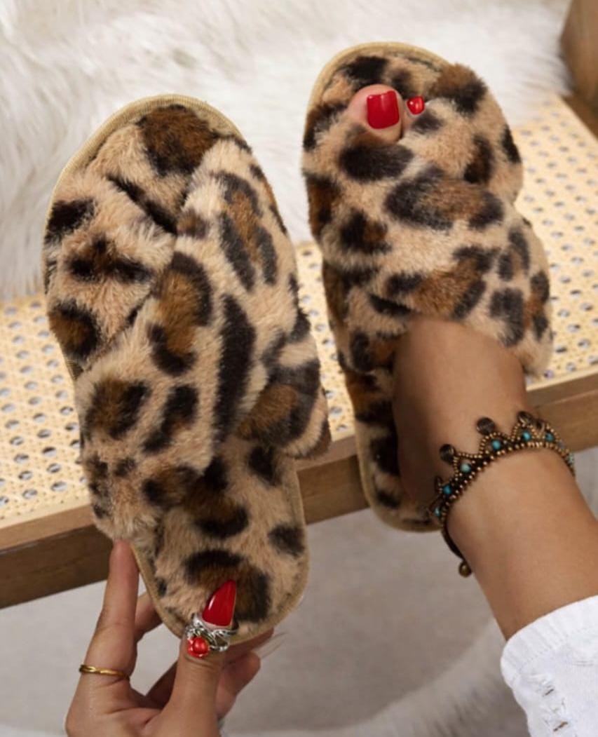 Premium Tiger Fur Slippers (X) STYLE