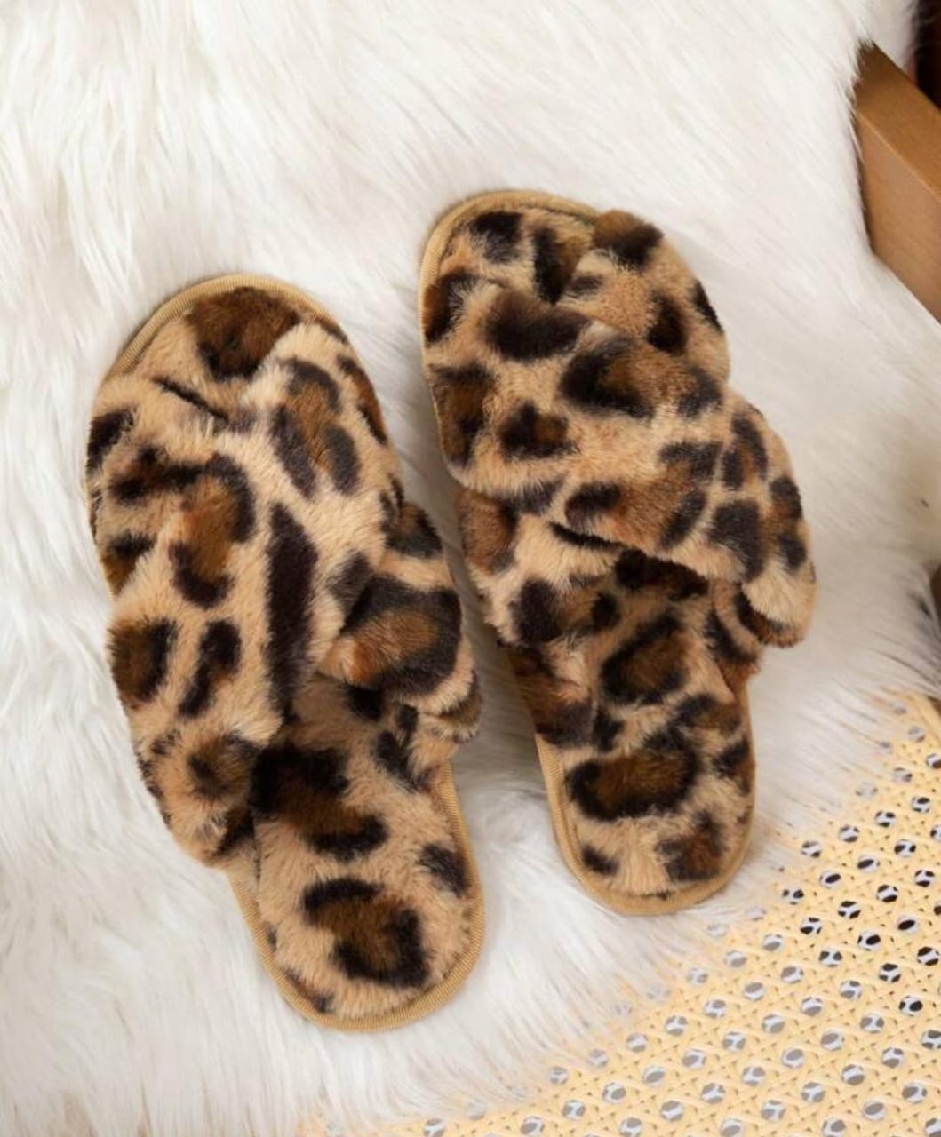 Premium Tiger Fur Slippers (X) STYLE
