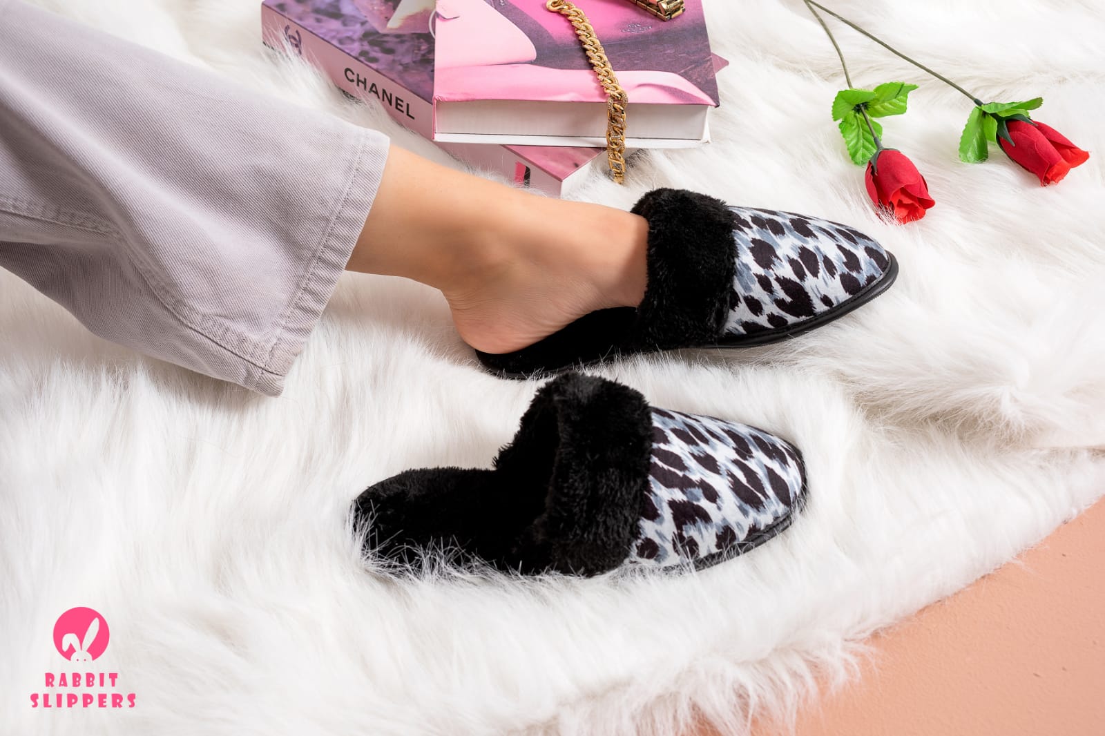 Women tiger slippers X Black fur