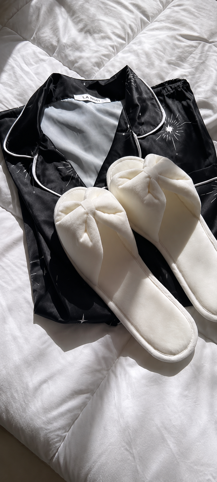 Soft Velvet Bow Slippers – pearly white